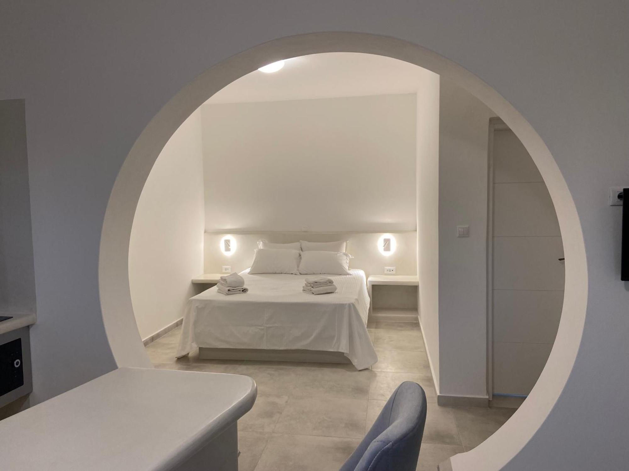 Ena Suites Santorini Pýrgos Zewnętrze zdjęcie