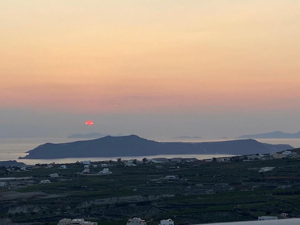 Ena Suites Santorini Pýrgos Zewnętrze zdjęcie